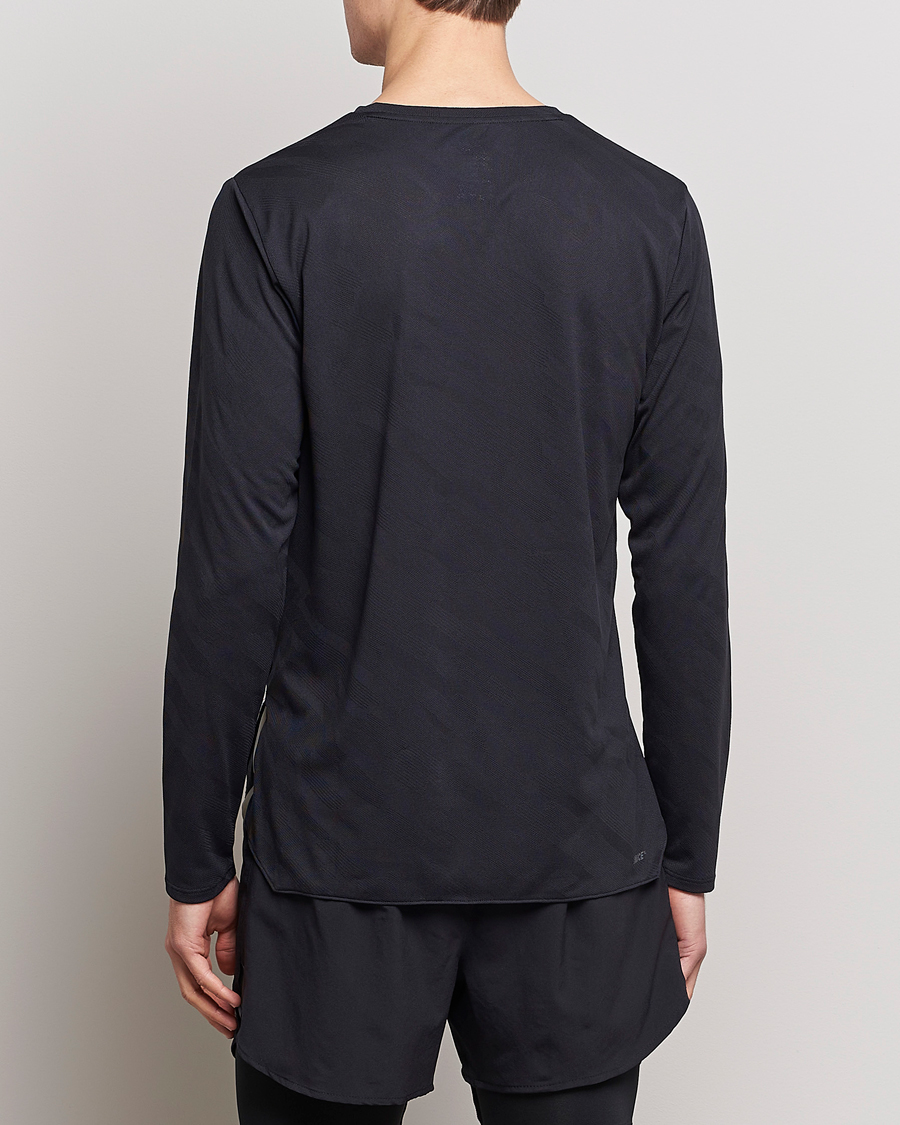 Homme | T-shirts | New Balance Running | Q Speed Jacquard Long Sleeve T-Shirt Black