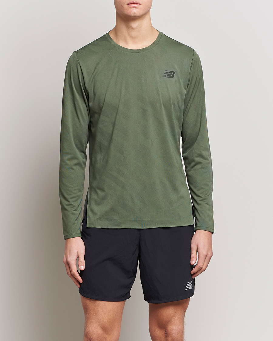 Homme | T-shirts | New Balance Running | Q Speed Jacquard Long Sleeve T-Shirt Olive