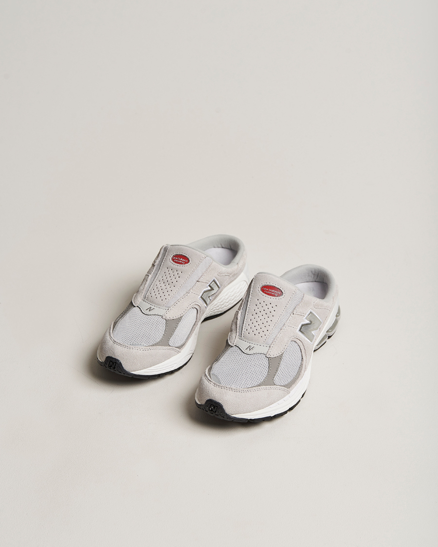 Homme | New Balance 2002R Slippers Rain Cloud | New Balance | 2002R Slippers Rain Cloud