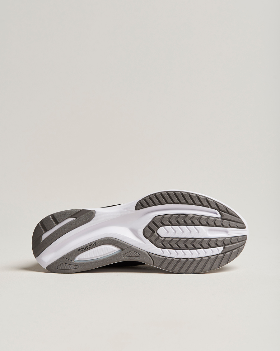 Homme | Saucony Guide 16 Running Sneakers Black/White | Saucony | Guide 16 Running Sneakers Black/White