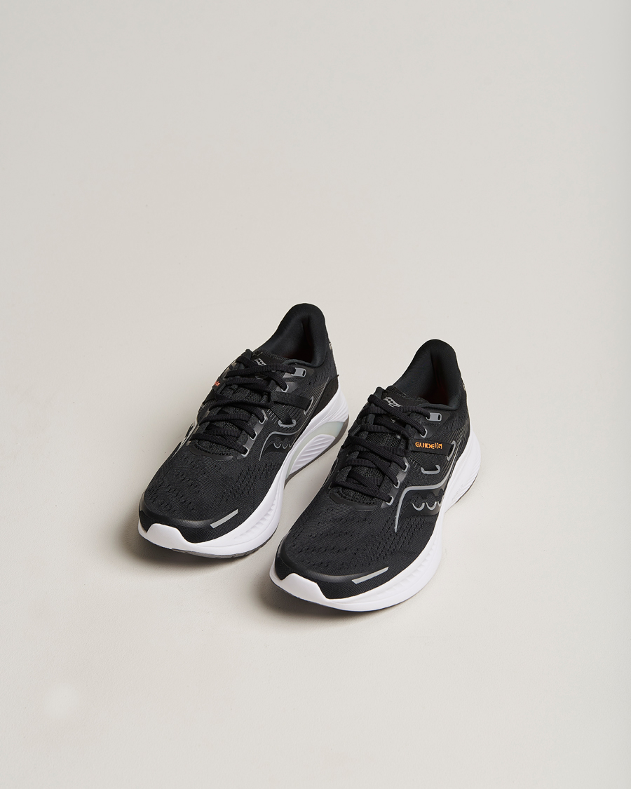 Homme | Saucony Guide 16 Running Sneakers Black/White | Saucony | Guide 16 Running Sneakers Black/White