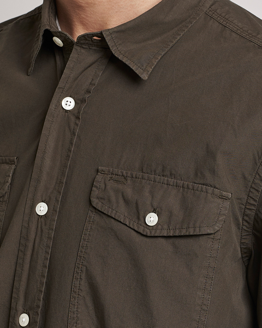 Homme | Chemises | Woolrich | Poplin Garment Dyed Pocket Shirt Dark Green