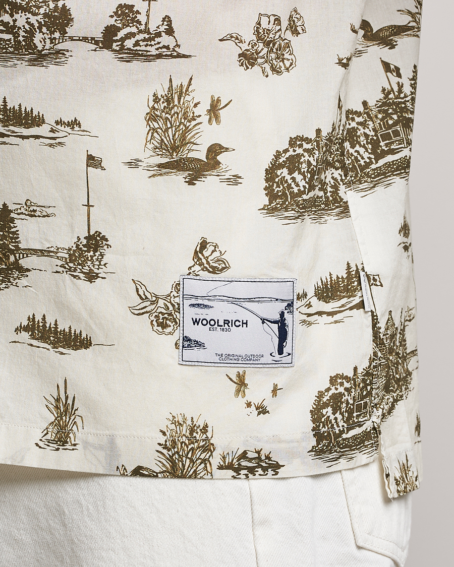 Homme | Chemises | Woolrich | Zavikon Printed Short Sleeve Resort Shirt Milky Cream