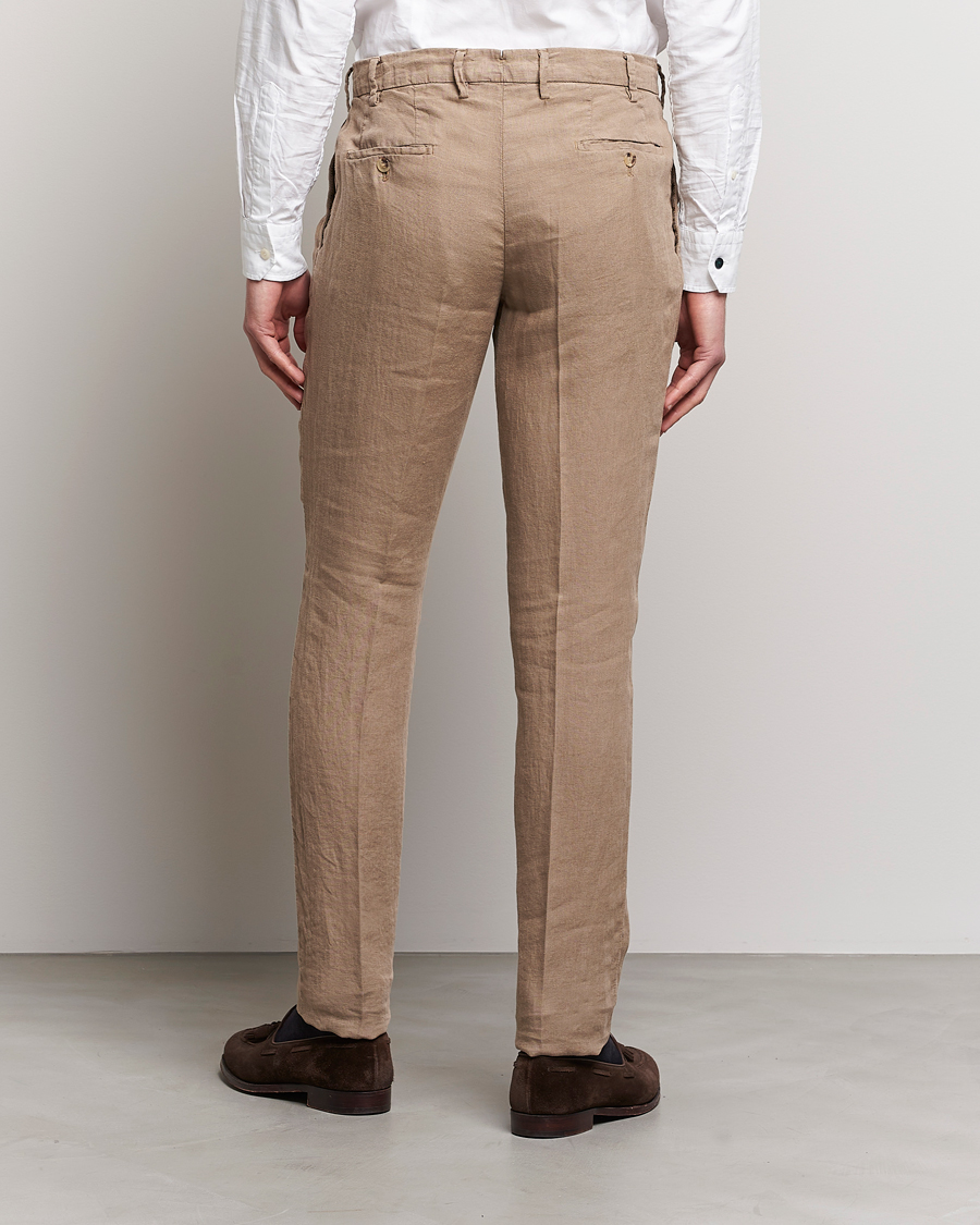 Homme | Pantalons | Lardini | Pleated Linen Trousers Beige