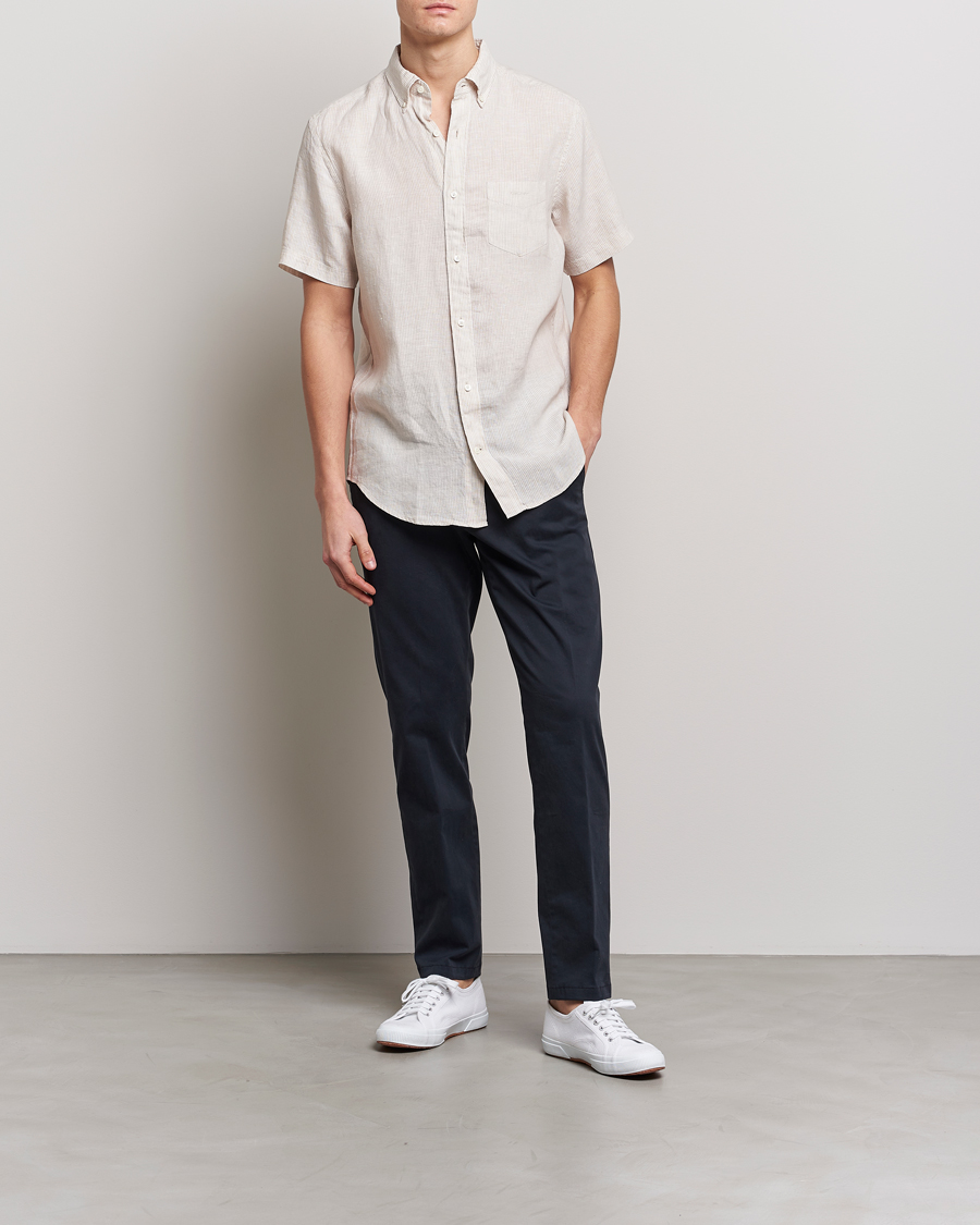 Homme | Chemises | GANT | Regular Fit Striped Linen Short Sleeve Shirt Dry Sand