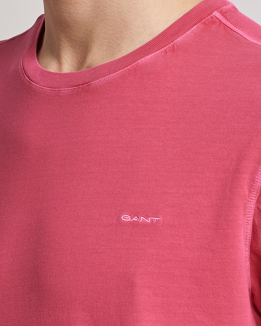 Homme | T-shirts | GANT | Sunbleached T-Shirt Magenta Pink