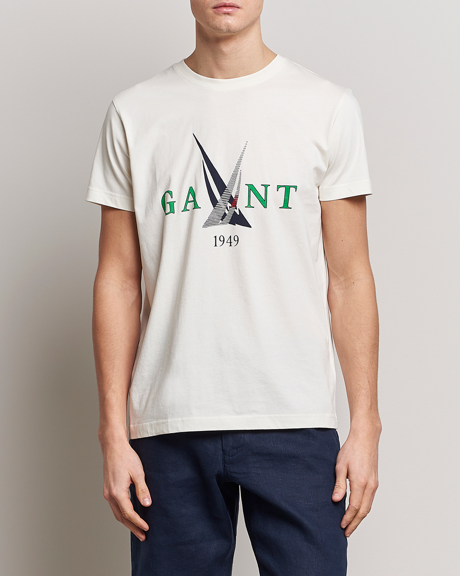 Homme | T-shirts | GANT | Sailing Logo Crew Neck T-Shirt Cream