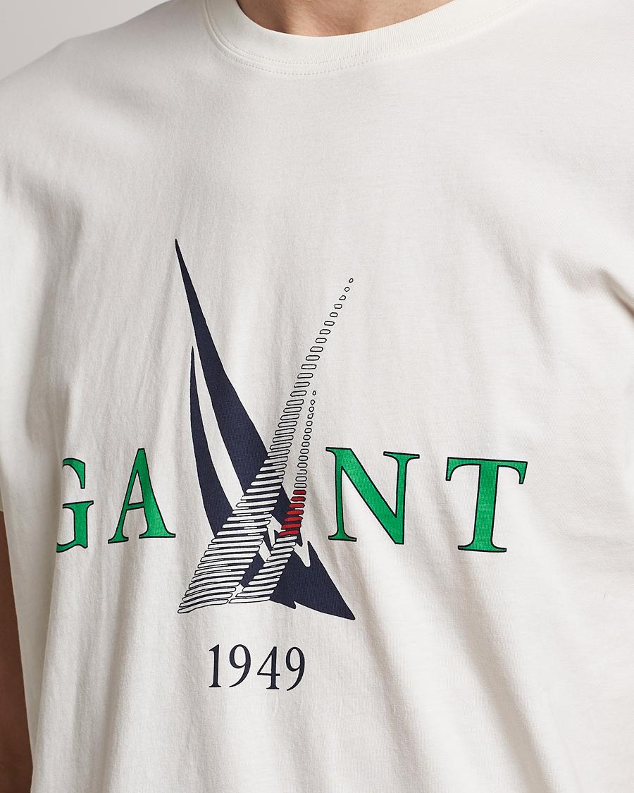 Homme | T-shirts | GANT | Sailing Logo Crew Neck T-Shirt Cream