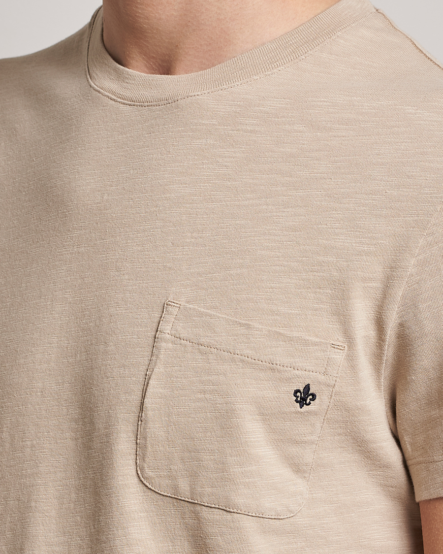 Homme | T-shirts | Morris | Lily Slub Pocket Crew Neck Tee Beige