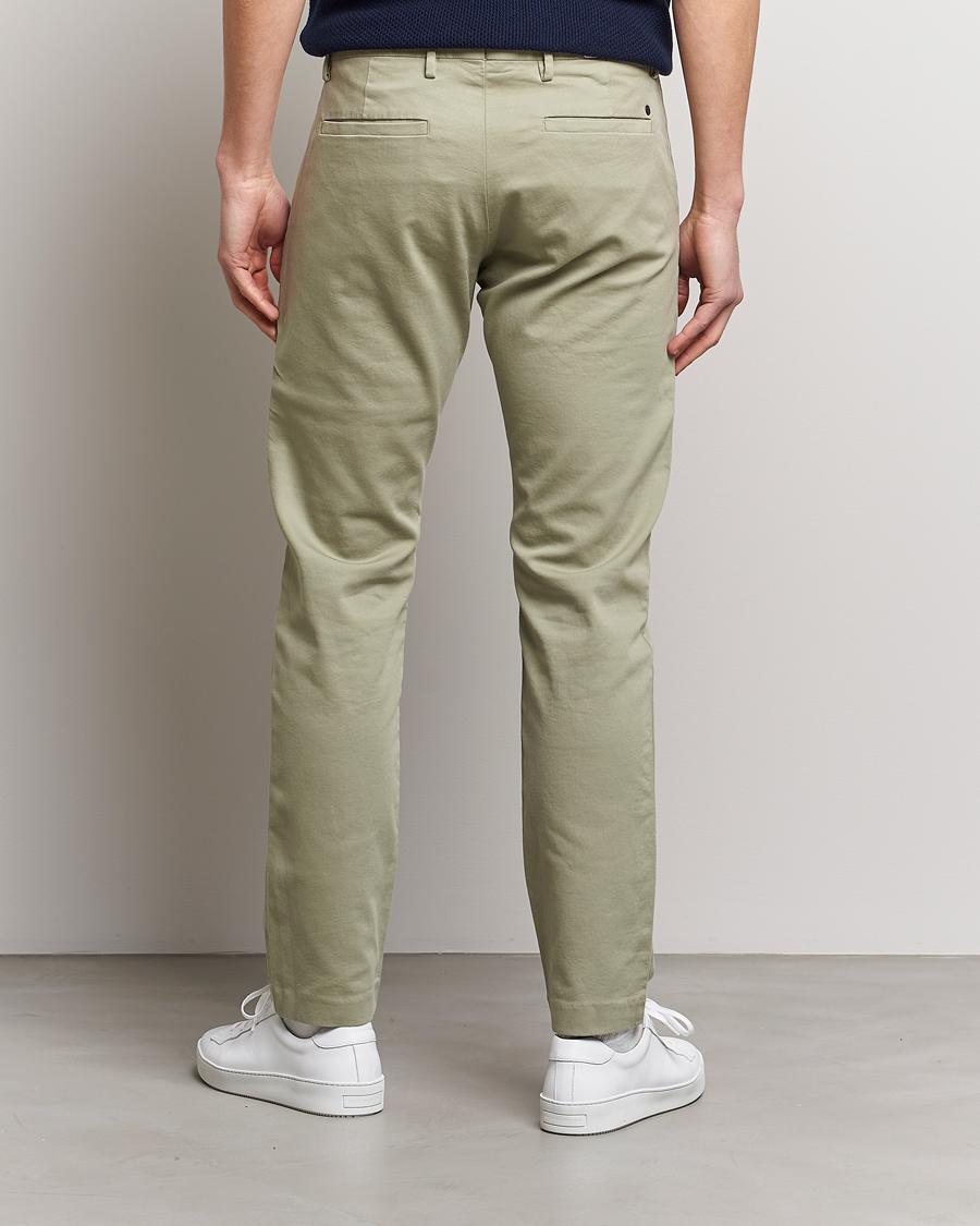 Homme | Pantalons | NN07 | Theo Regular Fit Stretch Chinos Oil Green