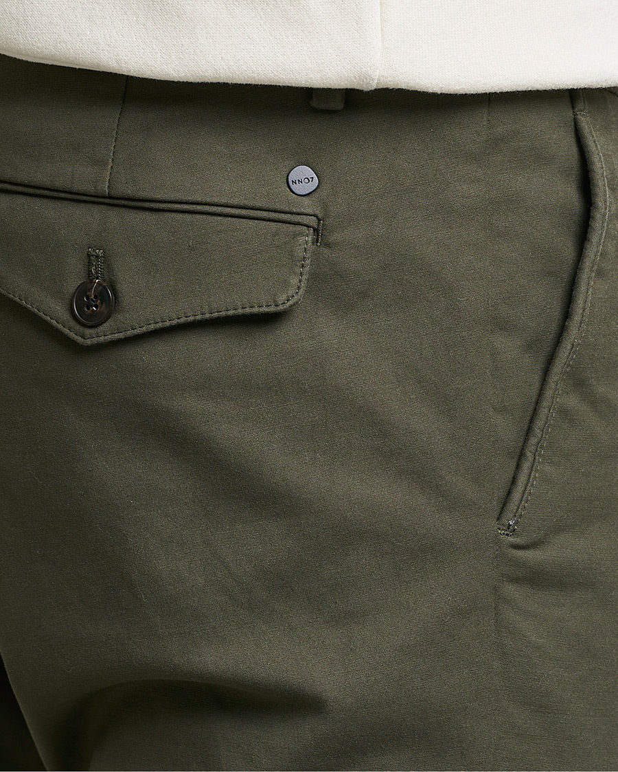 Homme | Pantalons | NN07 | Scott Regular Fit Stretch Trousers Army Green