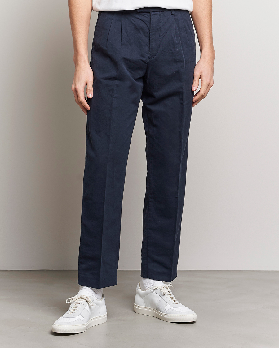 Homme | Pantalons | NN07 | Fritz Pleated Trousers Navy Blue
