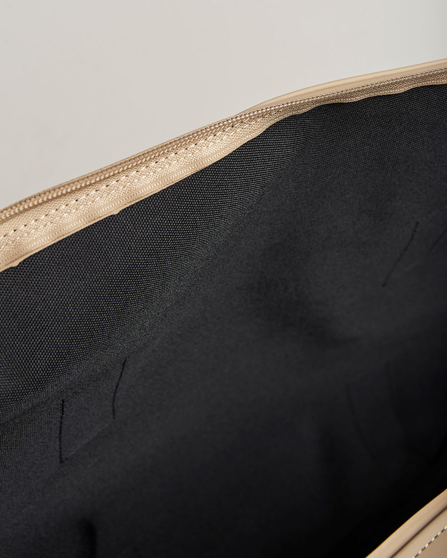 Homme | RAINS Weekendbag Sand | RAINS | Weekendbag Sand