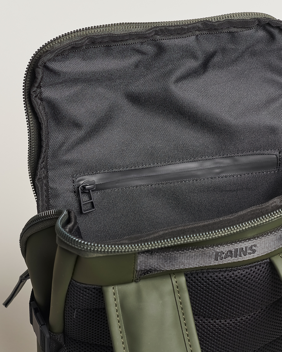 Homme | RAINS Trail Cargo Backpack Green | RAINS | Trail Cargo Backpack Green