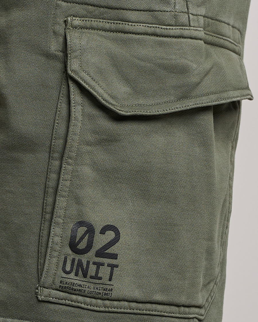Homme | Shorts | RLX Ralph Lauren | Terry Back Fleece Cargo Shorts Fossil Green