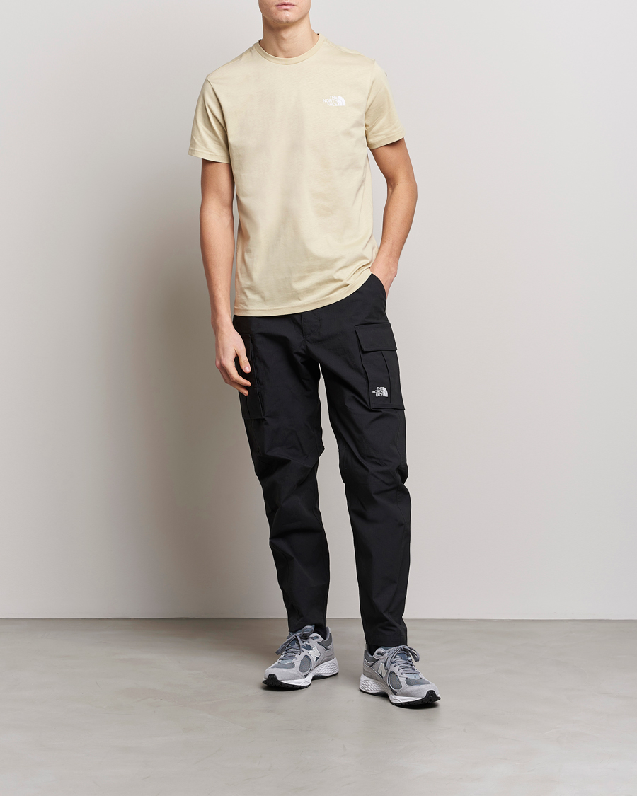 Homme | T-shirts | The North Face | Simple Dome T-Shirt Gravel