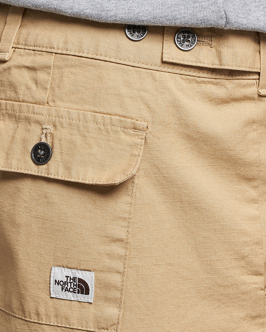 Homme | Shorts | The North Face | Heritage Cargo Shorts Khaki Stone