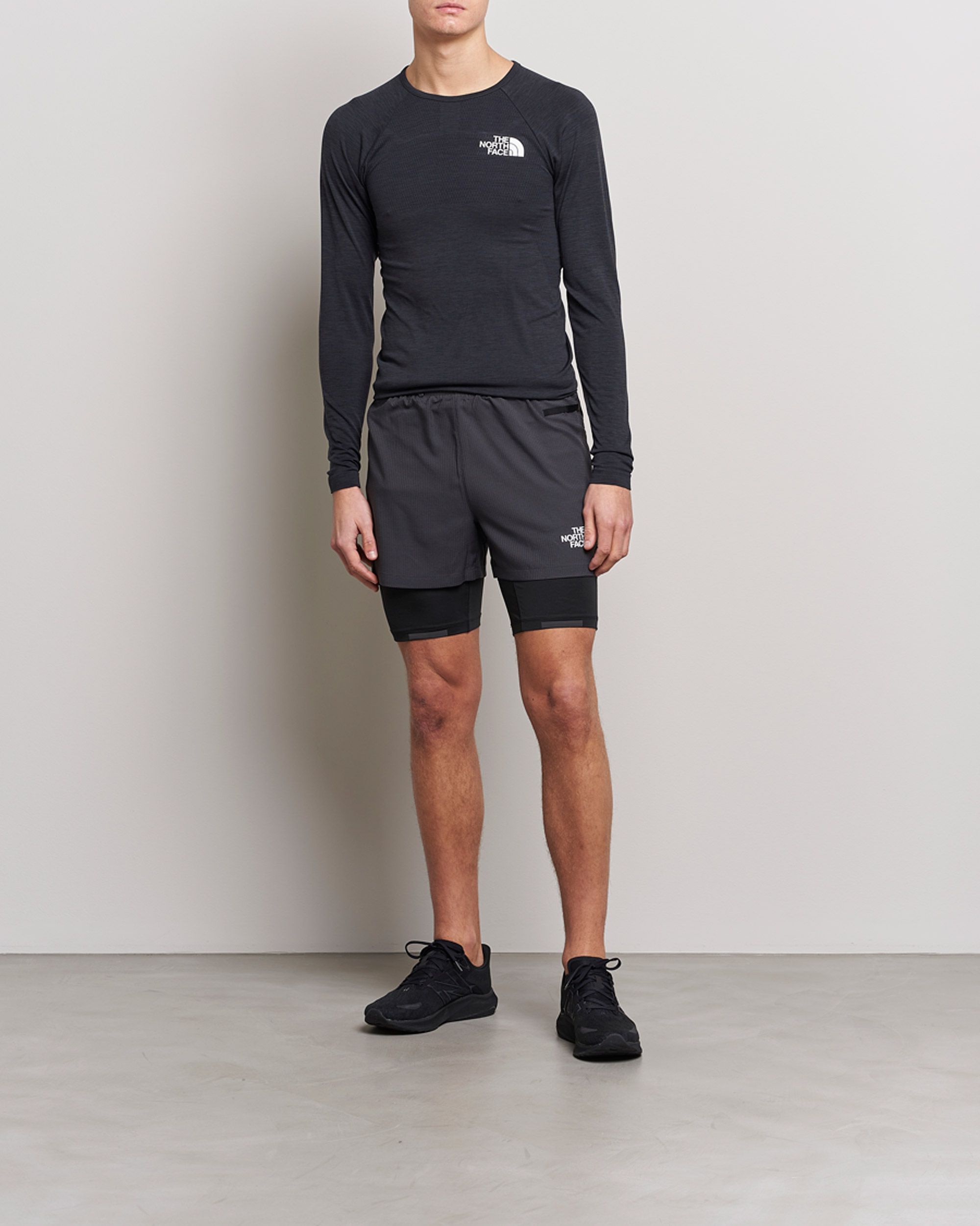 Homme | Shorts | The North Face | Mountain Athletics Dual Shorts Black/Asphalt
