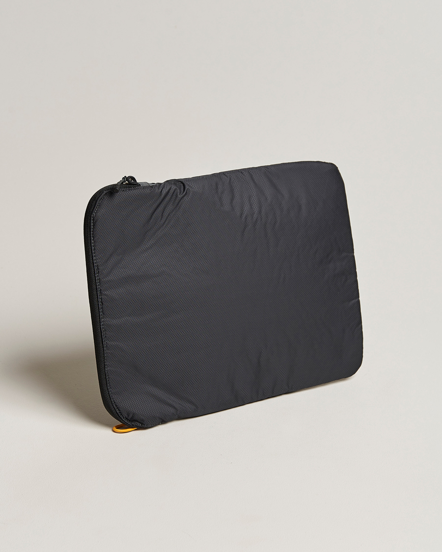 Homme | The North Face Flyweight Laptop Sleeve Black | The North Face | Flyweight Laptop Sleeve Black