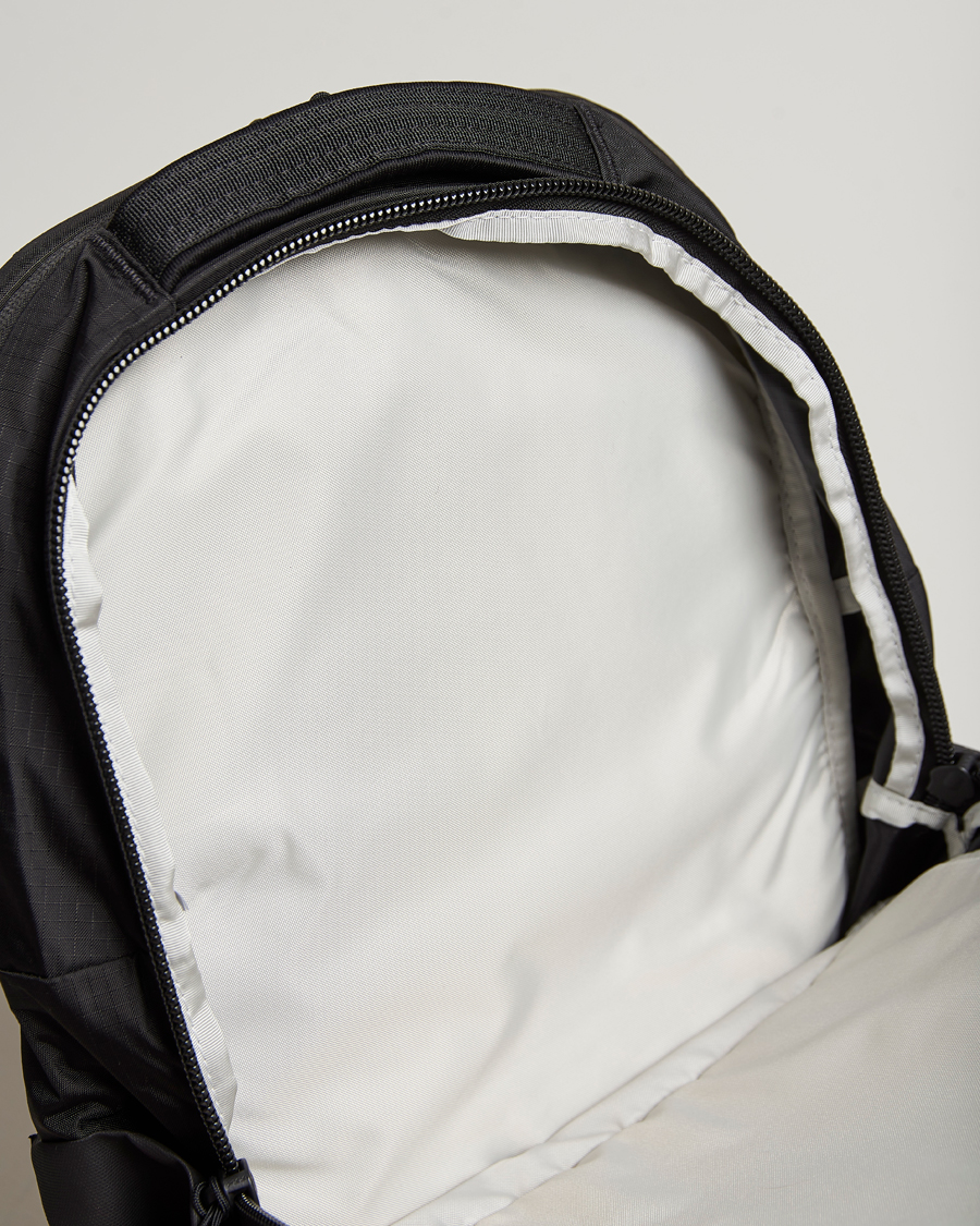 Homme | The North Face Borealis Classic Backpack Black 28L | The North Face | Borealis Classic Backpack Black 28L