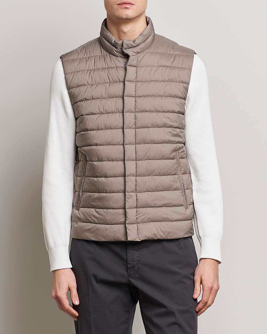 Homme | Manteaux Et Vestes | Herno | Nuage Matt Nylon Vest Taupe