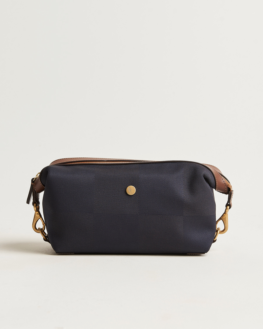 Homme | Mismo M/S Nylon Washbag Pioneer Blue/Cuoio | Mismo | M/S Nylon Washbag Pioneer Blue/Cuoio