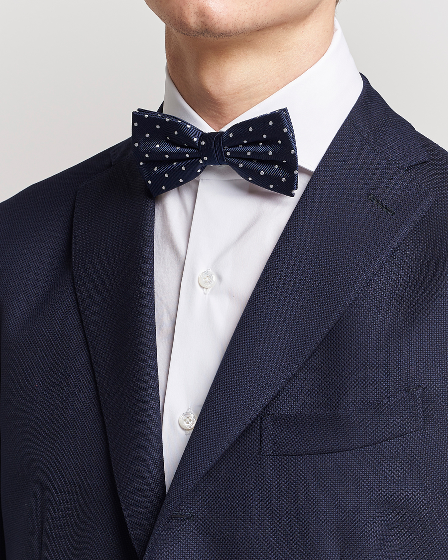 Homme | Amanda Christensen Dot Pre Tie Silk Navy/White | Amanda Christensen | Dot Pre Tie Silk Navy/White