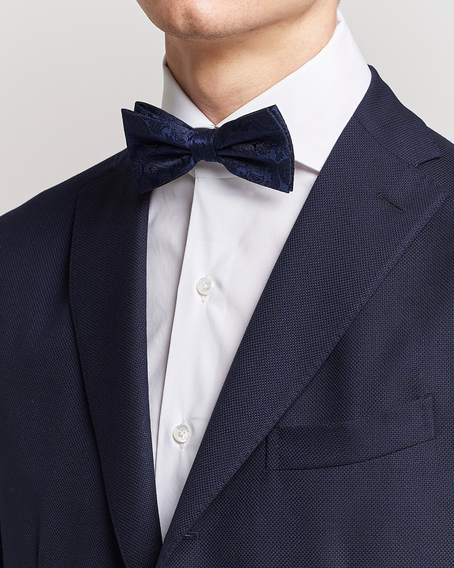 Homme | Amanda Christensen Tonal Paisley Pre Tie Silk Navy | Amanda Christensen | Tonal Paisley Pre Tie Silk Navy