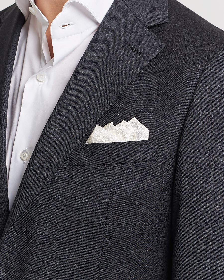 Homme | Pochettes De Costume | Amanda Christensen | Tonal Paisley Silk Pocket Square Cream