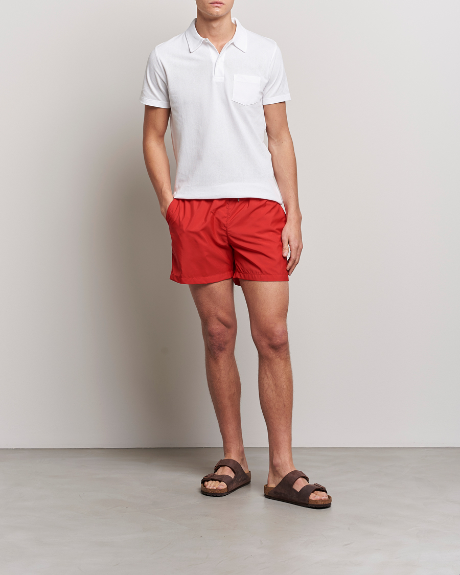 Homme | Maillots De Bain | The Resort Co | Classic Swimshorts Ruby Red