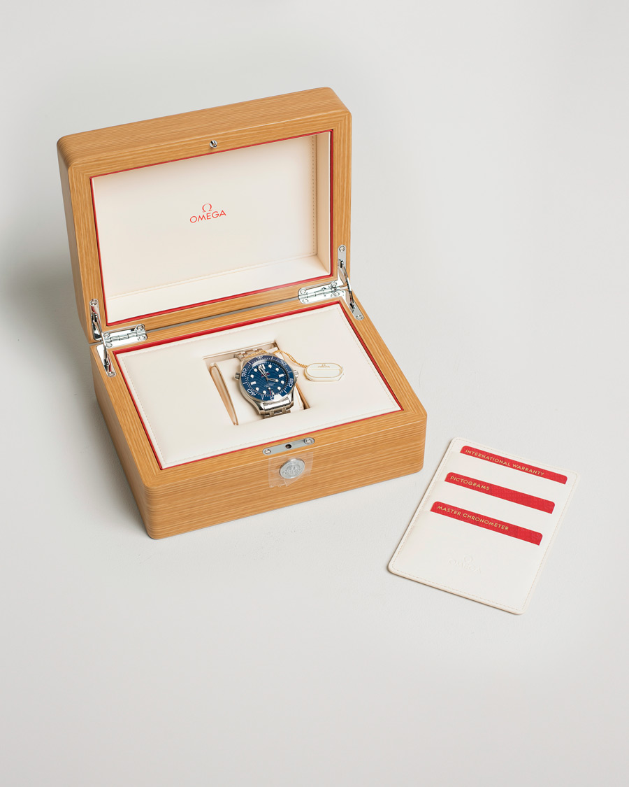 Homme | Omega Pre-Owned Seamaster Diver 300M 210.30.42.20.03.001 Steel Blue | Omega Pre-Owned | Seamaster Diver 300M 210.30.42.20.03.001 Steel Blue