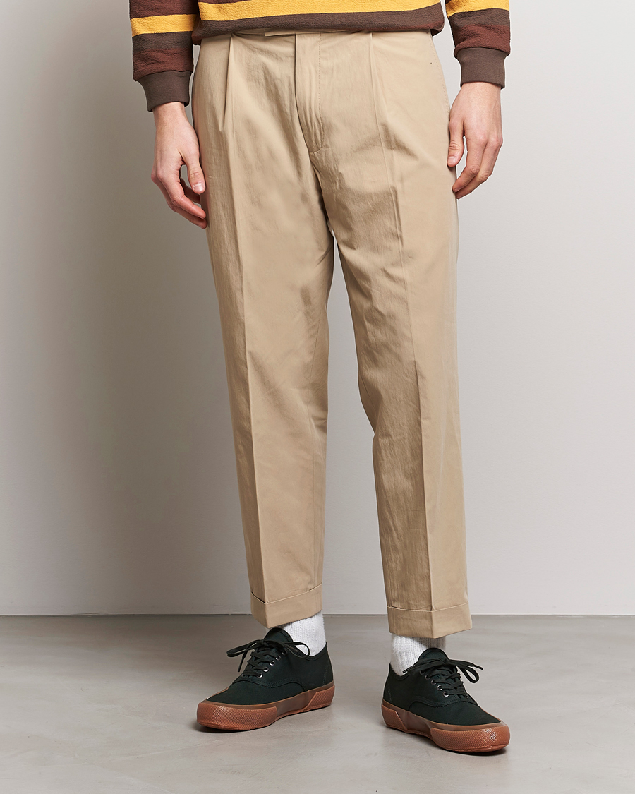 Homme | Pantalons | BEAMS PLUS | Comfort Cloth Travel Trousers Beige