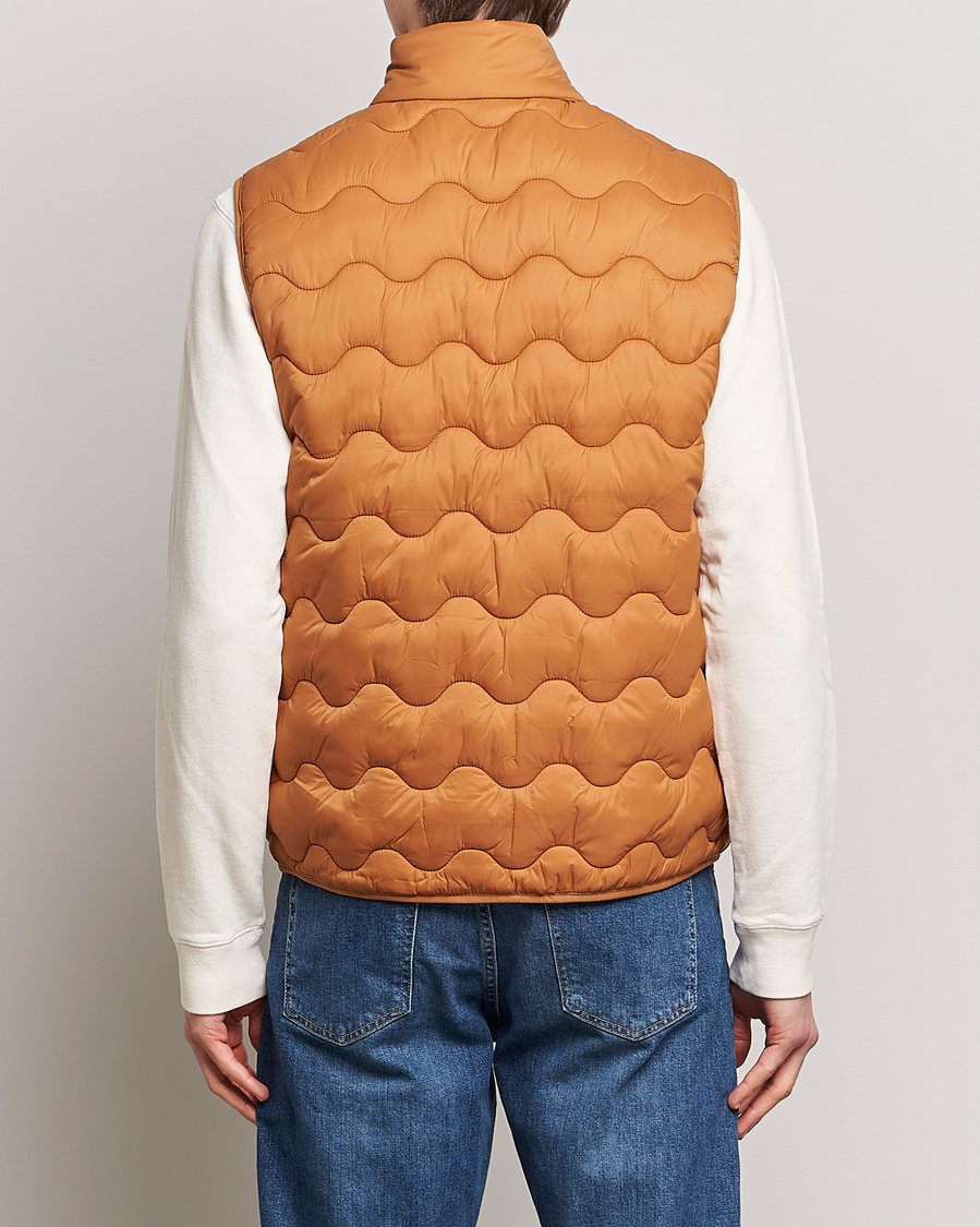 Homme | Gilets | Lyle & Scott | Crest Quilted Gilet Vest Salt Burne