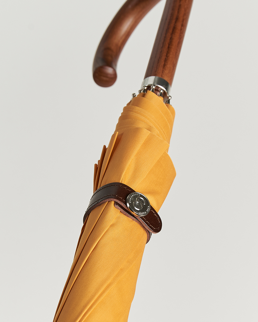 Homme | Carl Dagg Series 003 Umbrella Gentle Yellow | Carl Dagg | Series 003 Umbrella Gentle Yellow