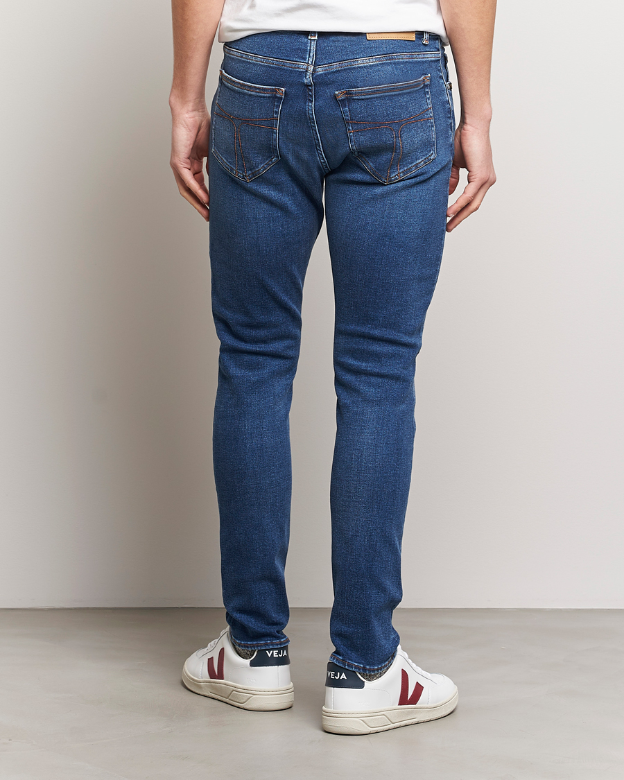 Homme | Jeans | Tiger of Sweden | Evolve Stretch Cotton Jeans Medium Blue