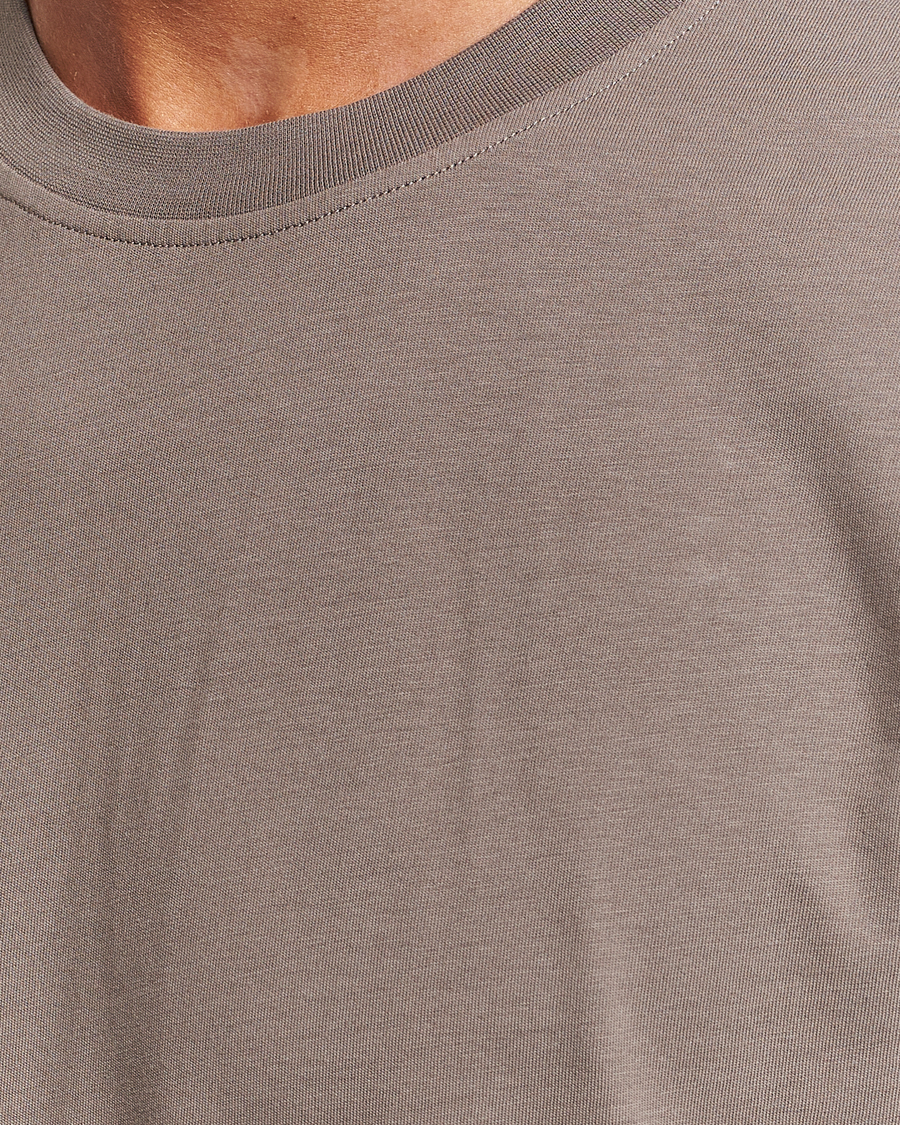 Homme | T-shirts | Tiger of Sweden | Dillan Crew Neck T-Shirt Dark Stone