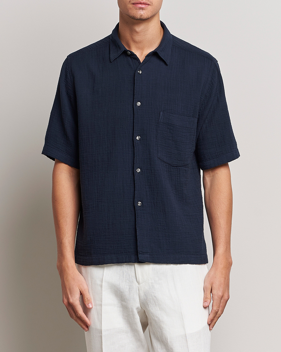 Homme | Chemises À Manches Courtes | Oscar Jacobson | Short Sleeve City Crepe Cotton Shirt Navy