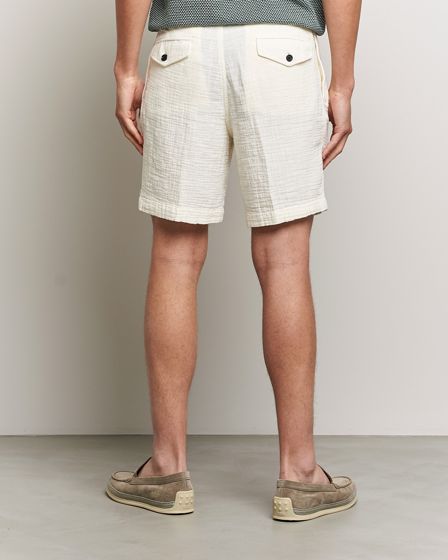 Homme | Shorts | Oscar Jacobson | Tanker Pleated Crepe Cotton Shorts White