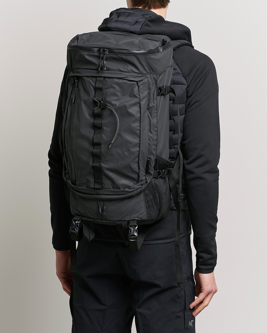 Homme | Sections | Snow Peak | Active Field Backpack M Black