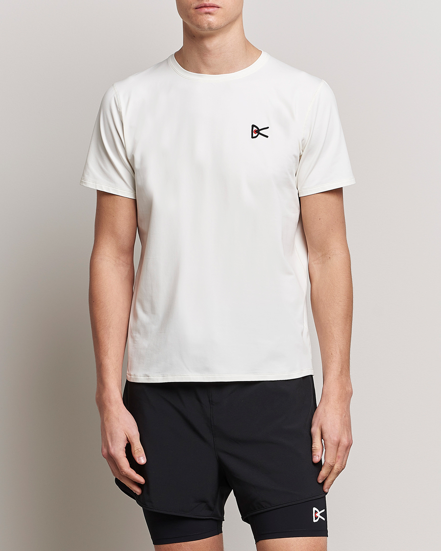 Homme | T-Shirts Blancs | District Vision | Deva-Tech Short Sleeve T-Shirt White