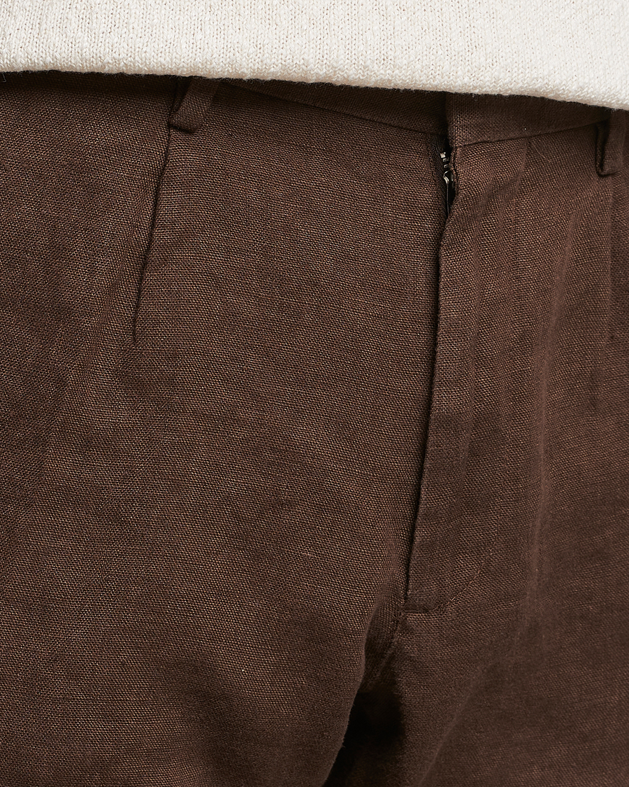 Homme | Pantalons | NN07 | Bill Pleated Linen Trousers Brown