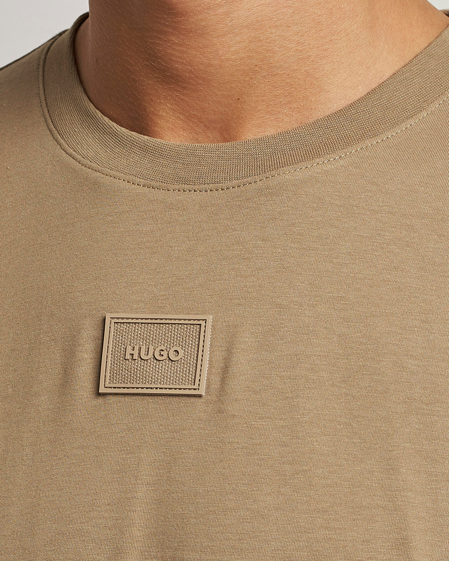 Homme | T-shirts | HUGO | Diragolino Crew Neck T-Shirt Open Brown