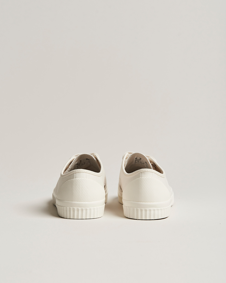 Homme | Fred Perry Huges Low Canvas Sneaker Light Ecru | Fred Perry | Huges Low Canvas Sneaker Light Ecru