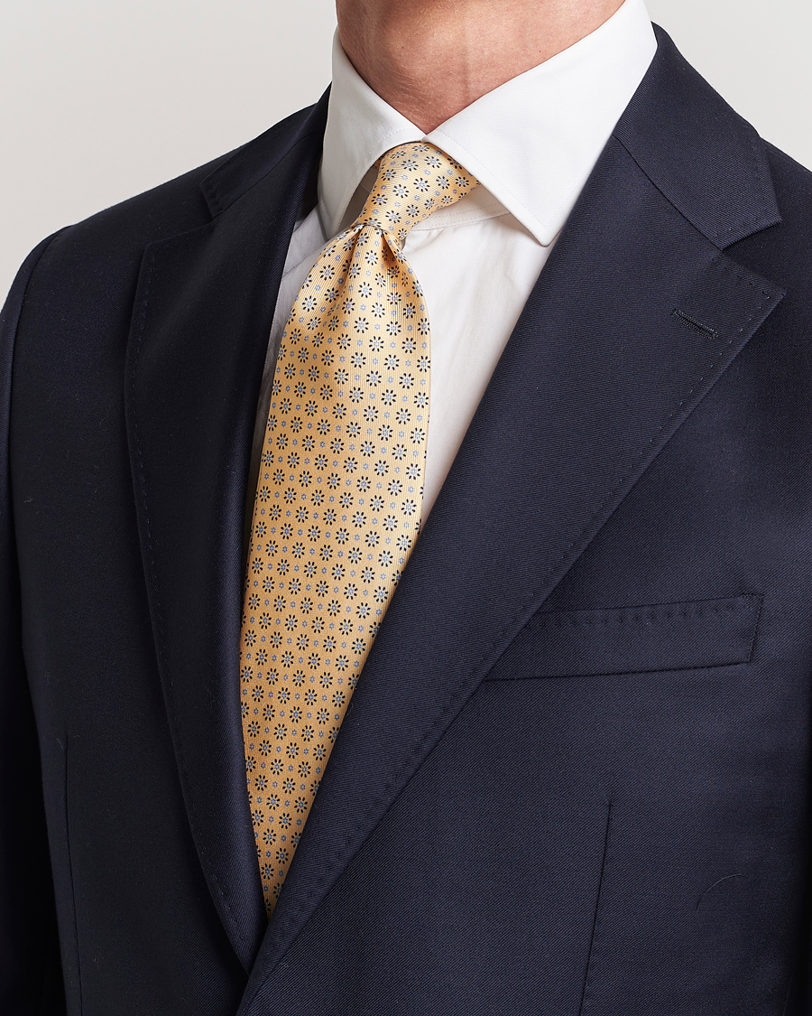 Homme | E. Marinella 3-Fold Printed Silk Tie Pale Yellow | E. Marinella | 3-Fold Printed Silk Tie Pale Yellow