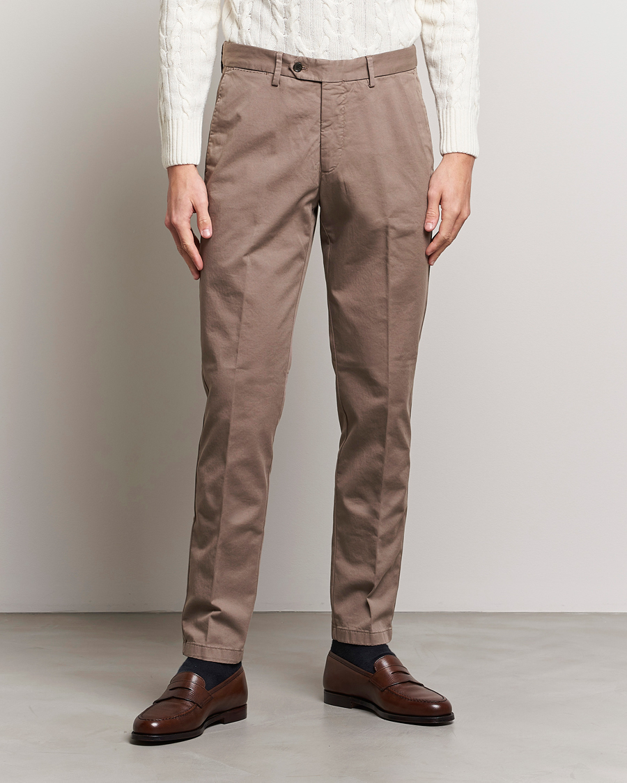 Homme | Chinos | Oscar Jacobson | Danwick Cotton Trousers Light Brown