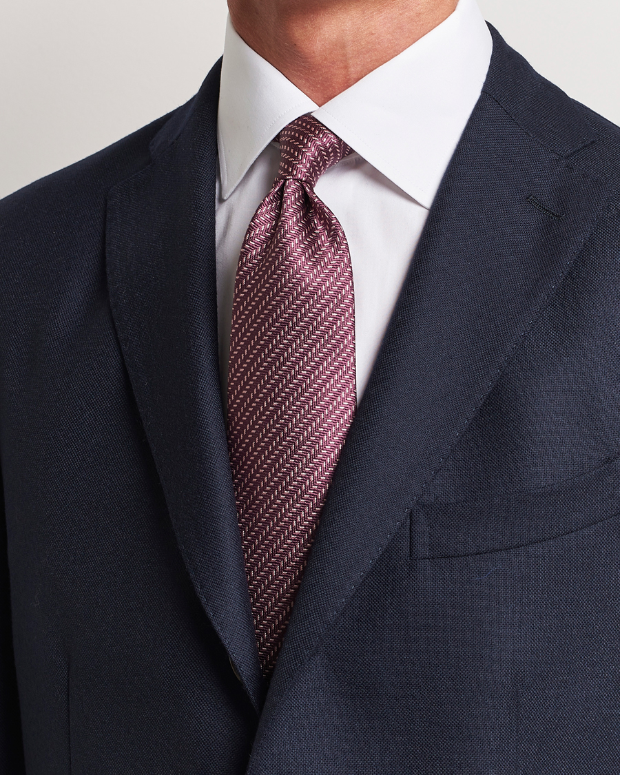 Homme | Brioni Zig Zag Jacuqard Silk Tie Burgundy | Brioni | Zig Zag Jacuqard Silk Tie Burgundy