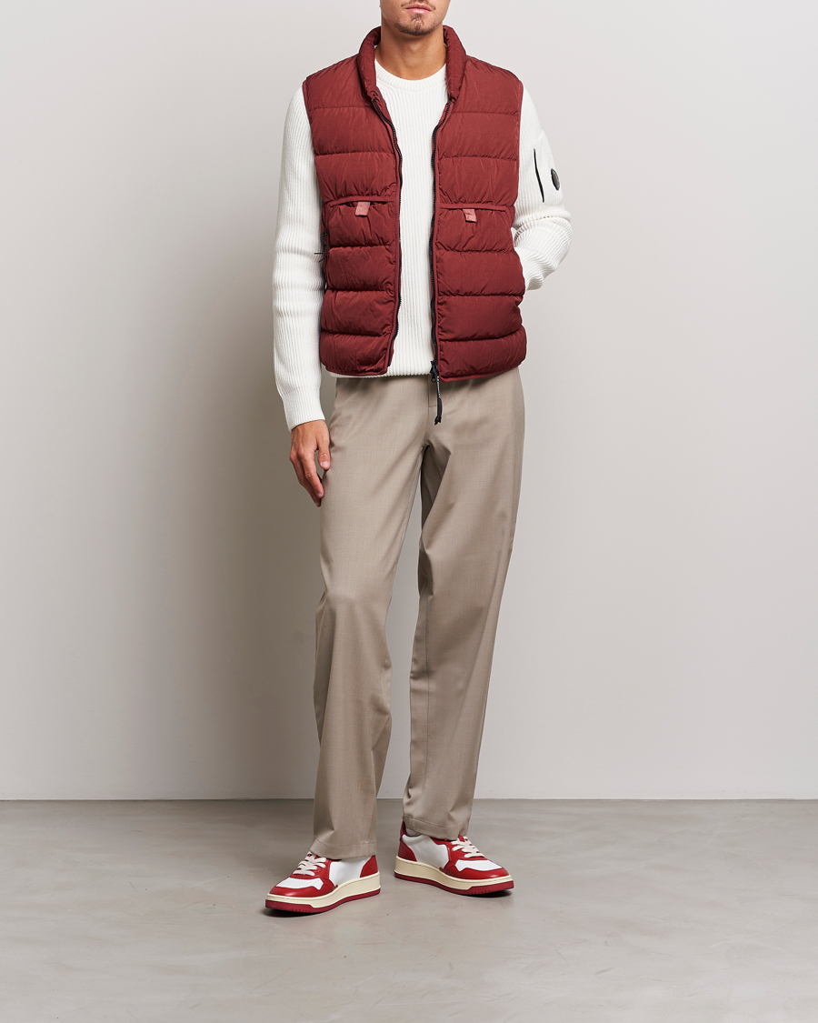 Homme | Manteaux Et Vestes | C.P. Company | Eco-Chrome R Lightweight Down Vest Wine
