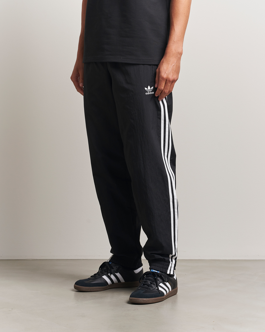 Homme | Pantalons | adidas Originals | Firebird Track Pants Black/White