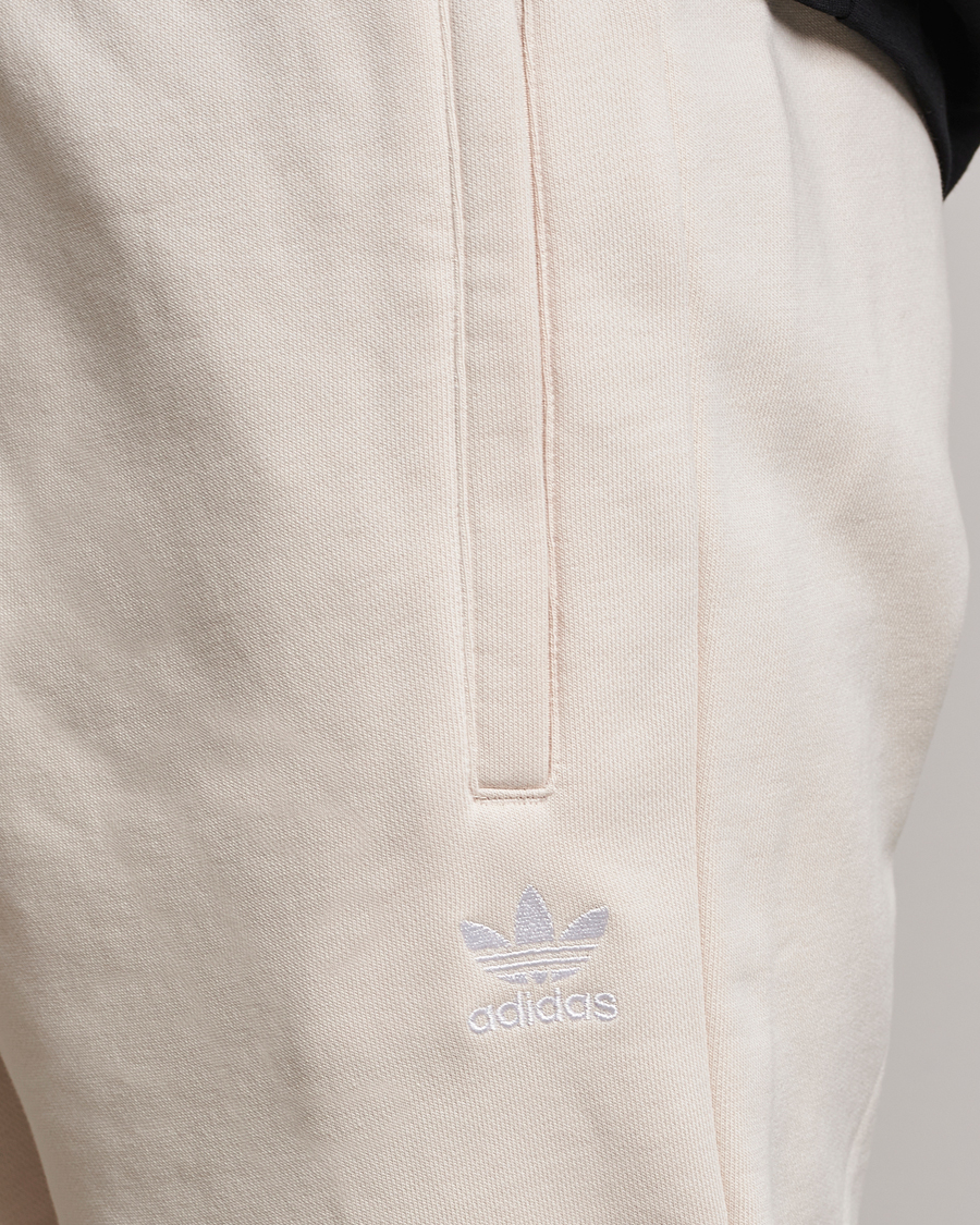 Homme | Pantalons | adidas Originals | Essential Sweatpants Won White