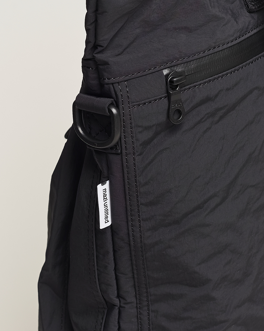 Homme | mazi untitled Helmet Bag 02 Nylon Tote Black | mazi untitled | Helmet Bag 02 Nylon Tote Black